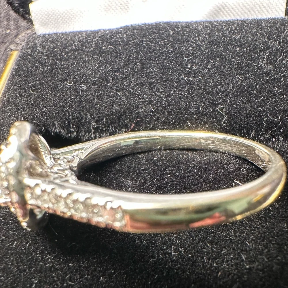 1/2 Ct TW Oval/ Round Diamond Engagement Ring - Picture 7 of 13